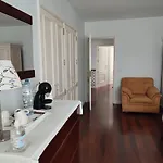 Casa Da Isabelinha בית אירוח Ponta Delgada