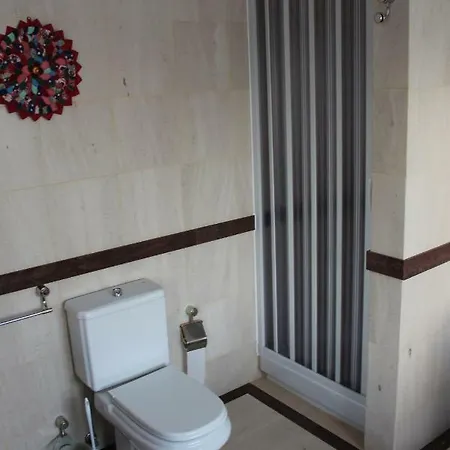 Проживание в семье Casa Da Isabelinha *